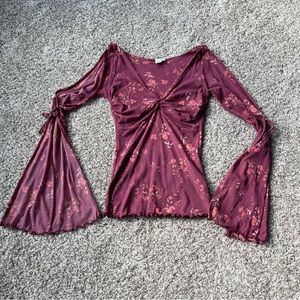 Sweet pea size small cold shoulder flair sleeve nylon floral top